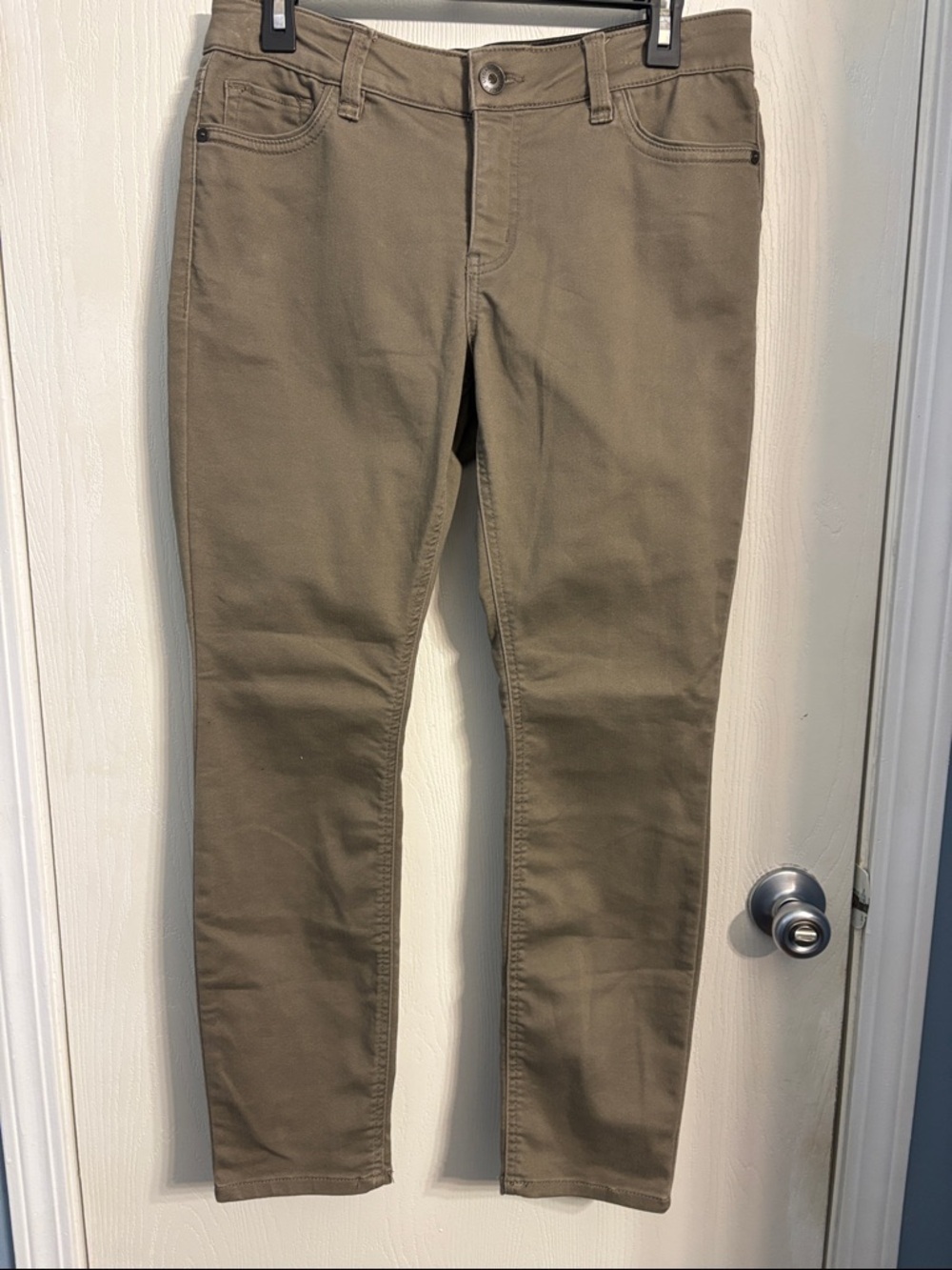 Liz Claiborne Brown Straight-Leg Pants - Picture 1 of 6